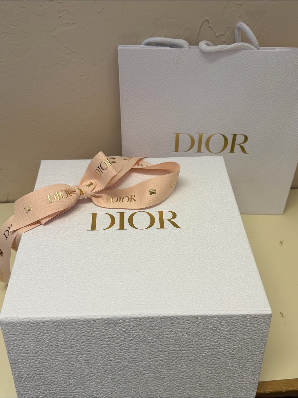 🦋 NEW 2026 Spring Collection Dior Gift Box, Bag & Butterfly Ribbon